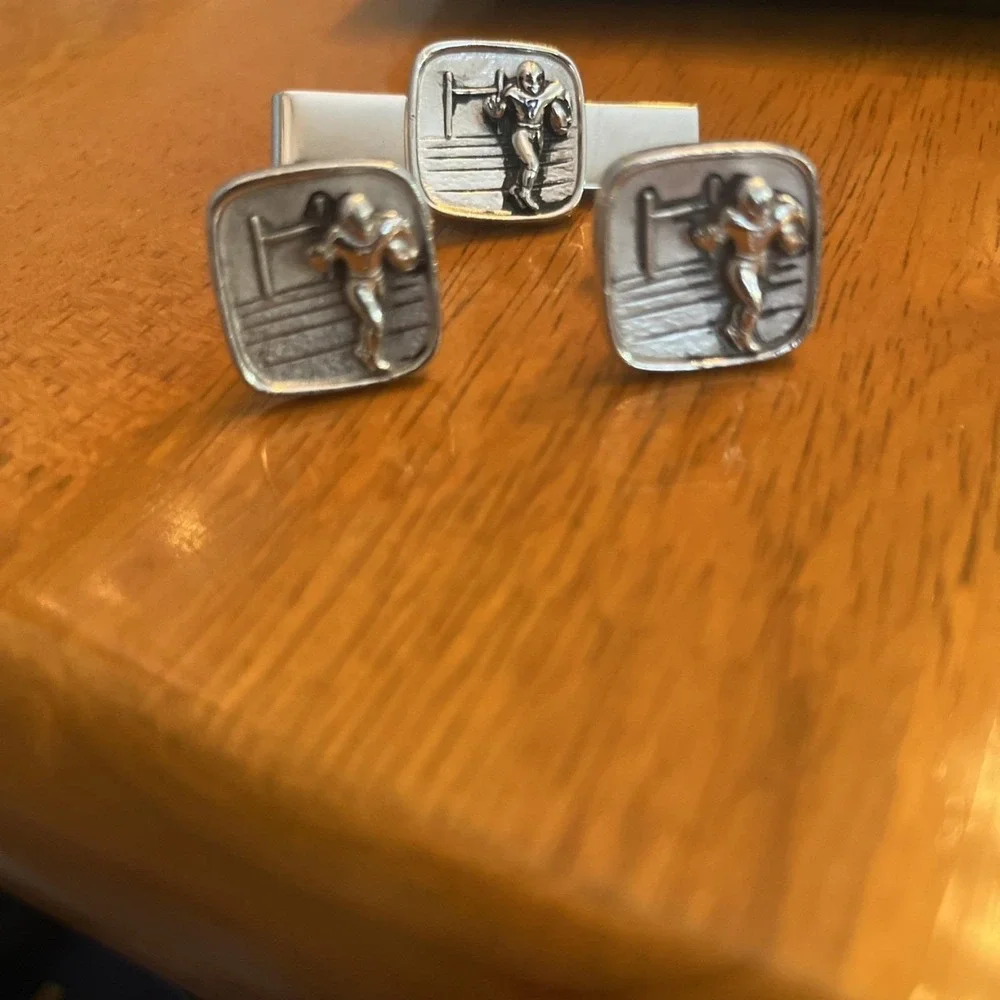 Anson Football Player Cufflinks Tie Clip set with # 7 Silver Tone Mens Vintage